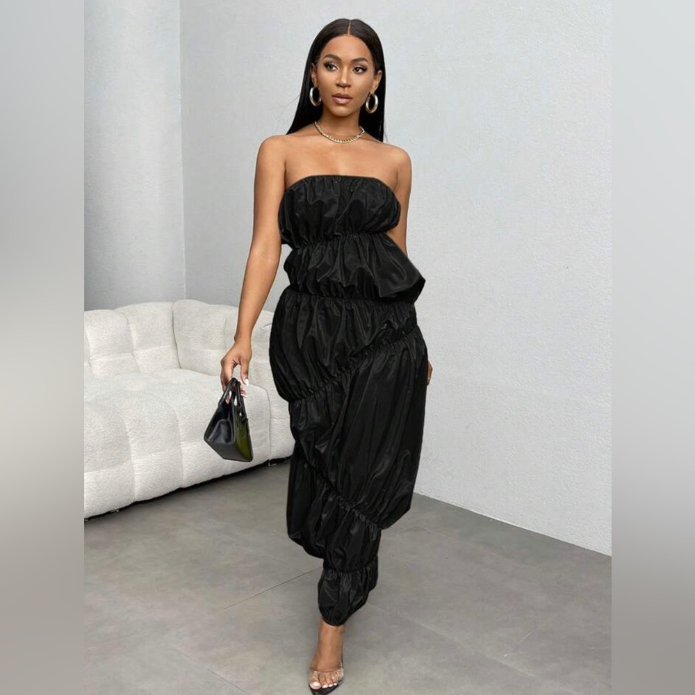 Black Solid Ruched Fitted Tube Dress